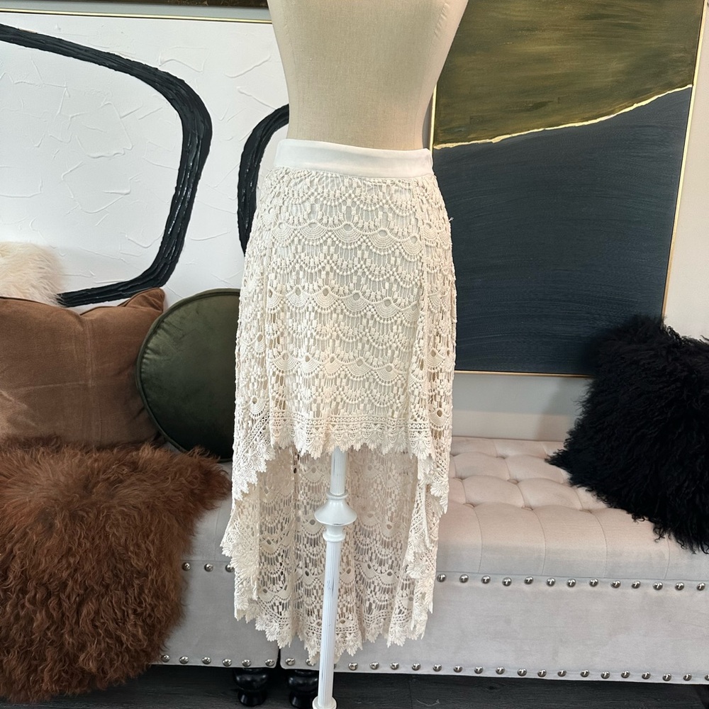 KIMCHI BLUE, Urban Outfitters, layers of Laced Crochet Cotten High Low Skirt
